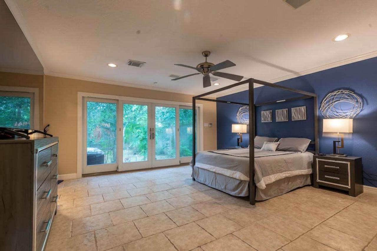 Huge 6 Bedroom With Pool, Spa, 85 Inch Tv, Game Room Houston Exterior foto