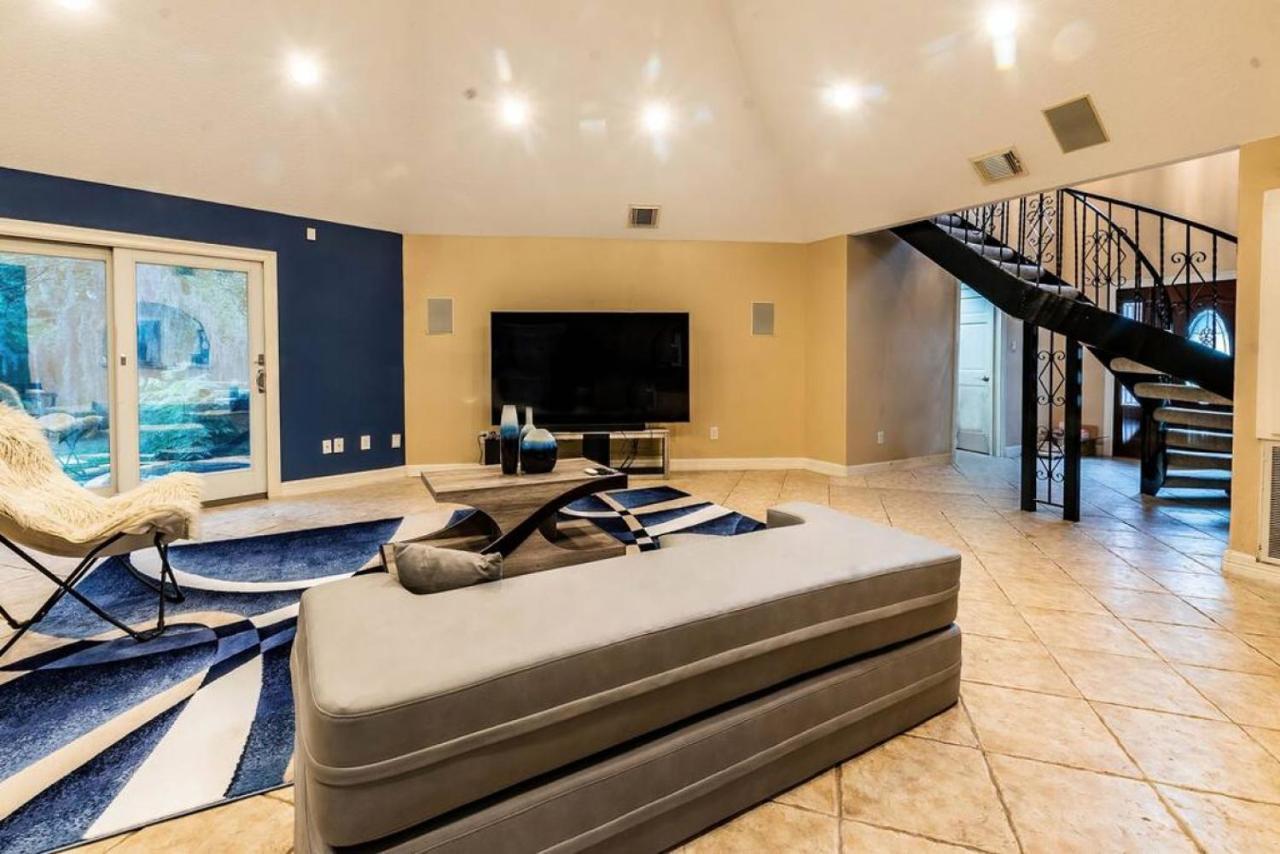 Huge 6 Bedroom With Pool, Spa, 85 Inch Tv, Game Room Houston Exterior foto